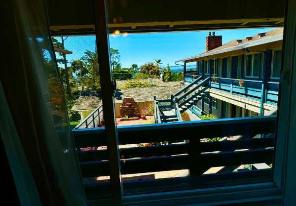 Carmel Wayfarer Inn image 3